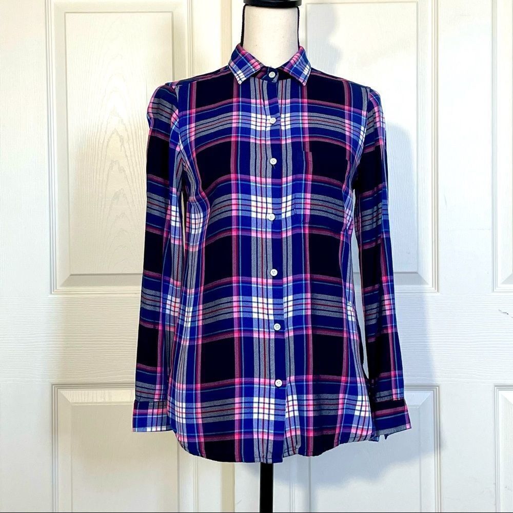 Old Navy Lightweight Flannel Blue, White, Navy & Pink Button Down Flannel, XS